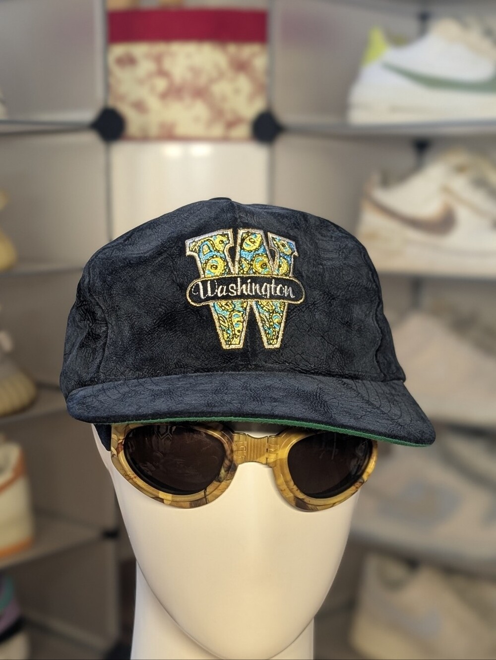 Washington Vintage Snapback Hat (OS)
